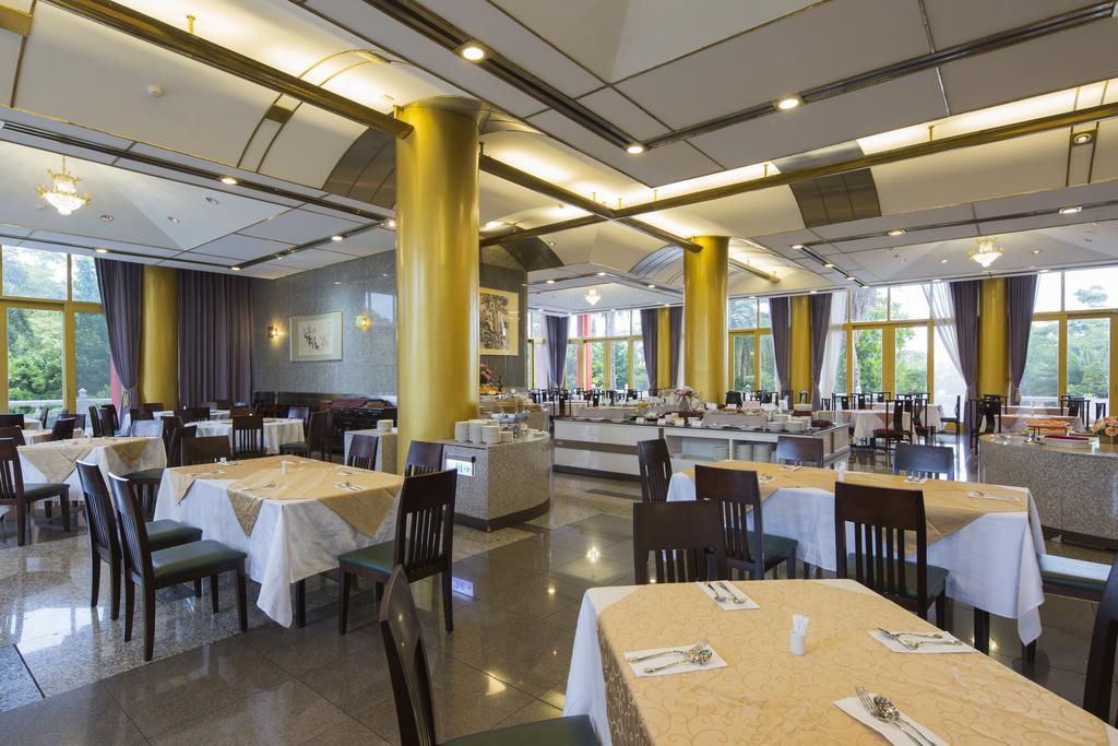 The Grand Hotel גאושיונג מראה חיצוני תמונה