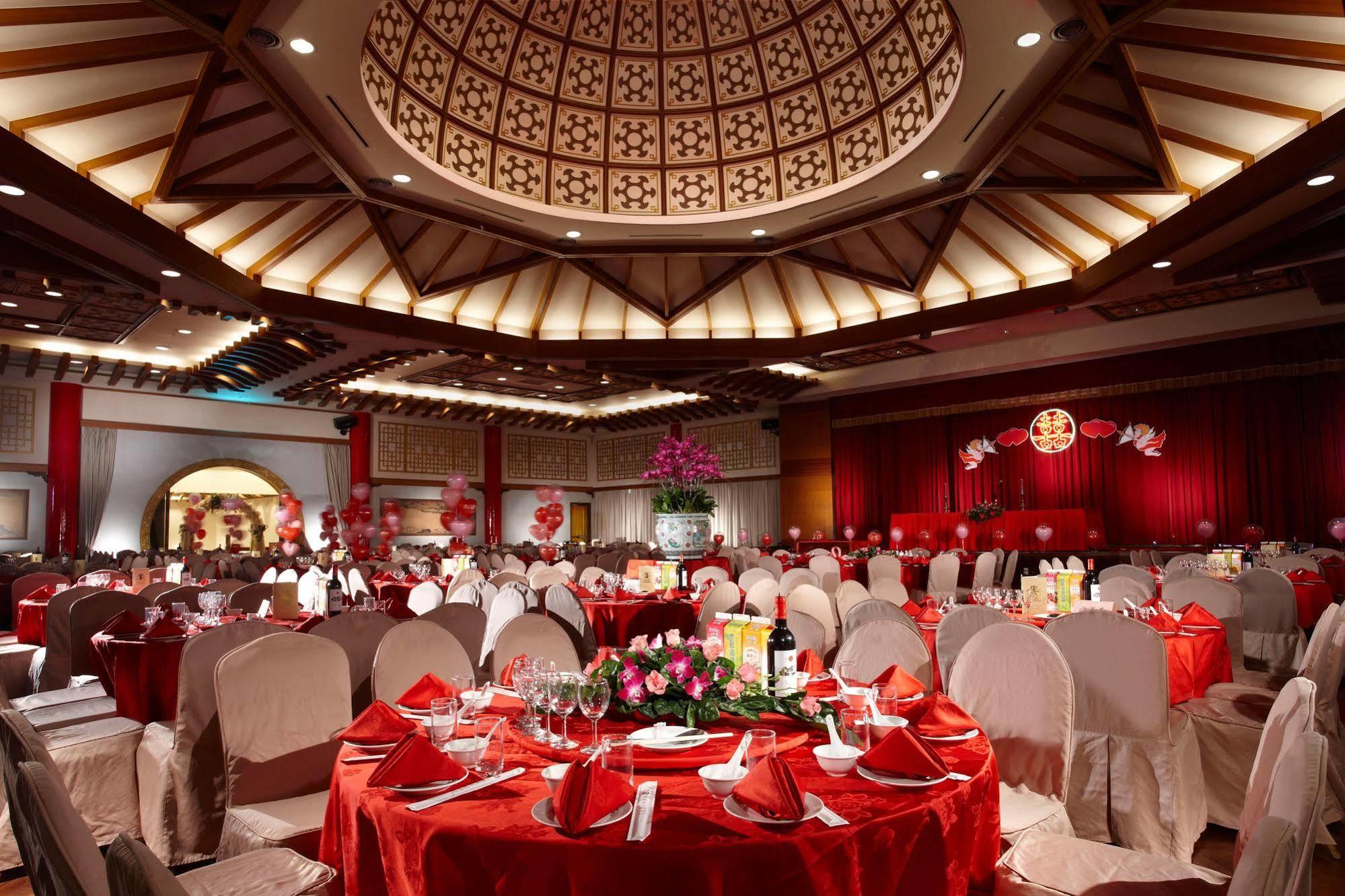 The Grand Hotel גאושיונג מראה חיצוני תמונה